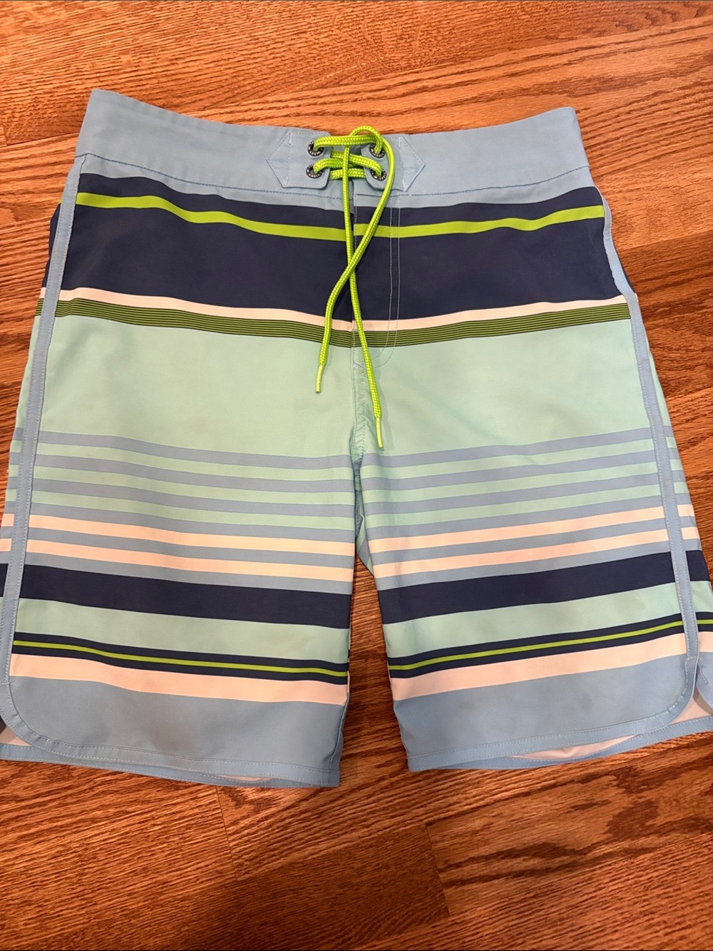 Vineyard Vines Navy/Light Blue/White/Green/Tur Striped Swim Shorts Size 12/14